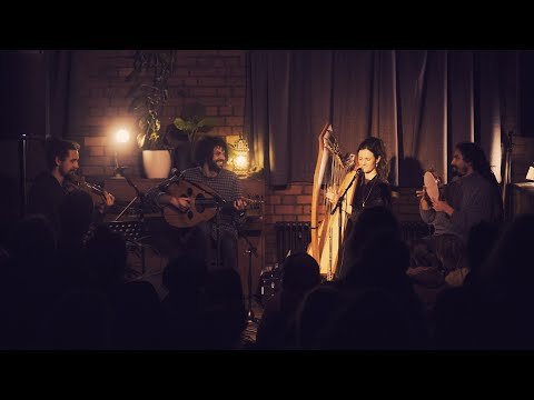 Tamsin Elliott & Tarek Elazhary and friends - Lamma Bada Yatathannaلما بدا يتثنى