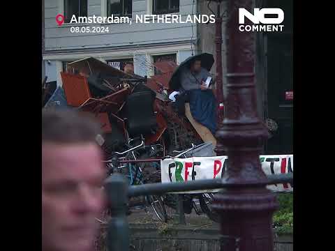Video Thumbnail: University students in Madrid camp out in support of Palestine