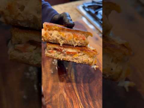 This is how the iconic Tuna Melt was invented 😳