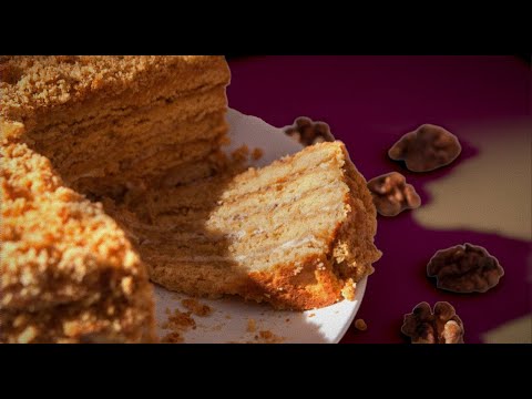 Walnut cake with boiled condensed milk