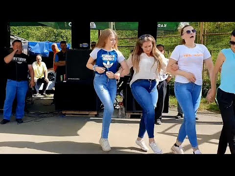 🔴 Zlatokosa Emina s mamom kolo vodi - Delijaš kod Trnova - Amko Bend - Bosanski teferic