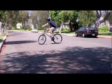 Fixed Gear Tricks - Part Deux