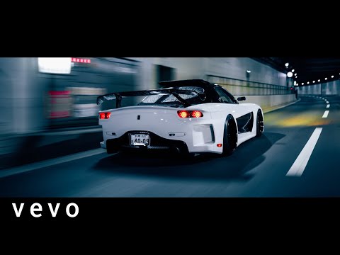 BRIANNA x 3RIN - Lips Lips (4K) |Team Wiki