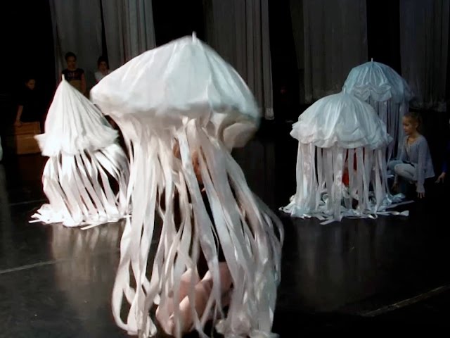 Новогодние хлопоты: режиссерские задумки