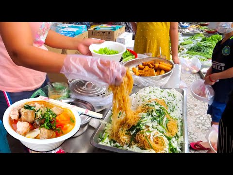 Phnom Penh Street Food in the morning