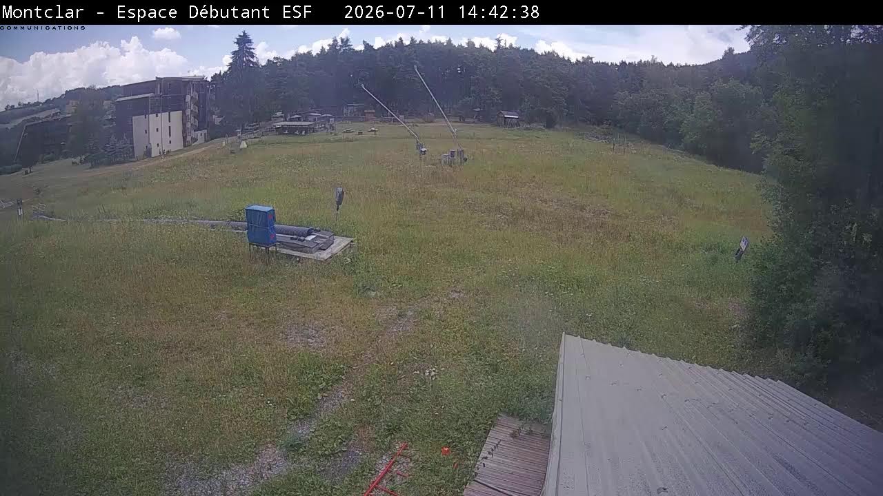 Live webcam view of Montclar Beginner Ski Slope