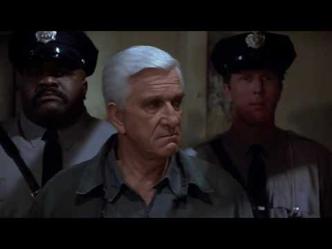 Csupasz pisztoly 3 - A börtönben megváltozik az ember