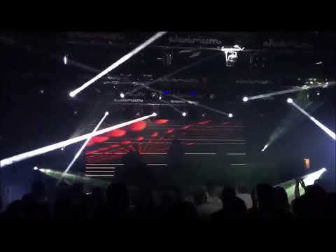 Hernan Cattaneo playing Juan Deminicis, The Blackout - Resurge (East Cafe Remix) @ Akvárium Klub