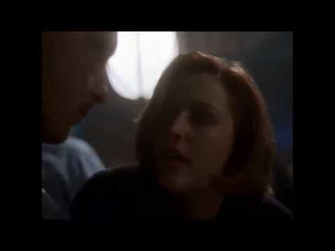 Gillian Anderson - X Files S04E18