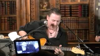 RevolveR Dos x dos The Cliffs