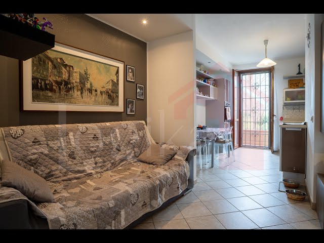 Vidigulfo : Trilocale arredato con box doppio