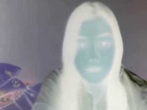 When I'm Bored. [2NE1 - DO YOU LOVE ME]