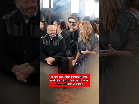 Jason Statham ne touche jamais les autres femmes, et il y a une raison à cela.