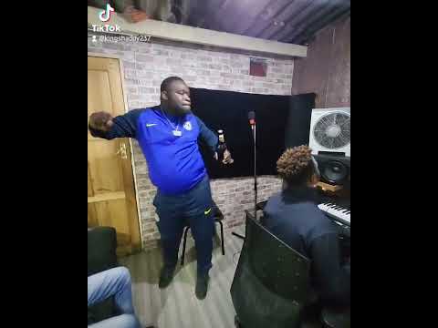 King Shaddy x Poptain-Shinsoman dancing to Running Stomach