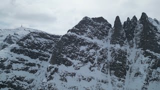Râpa Zăpezii - Râpa Mare - Acul Crucii - Acul de Sus - Valea Adâncă