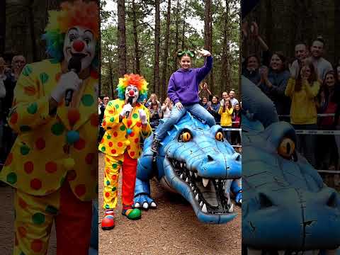 Capi en la carrera de cocodrilos robot