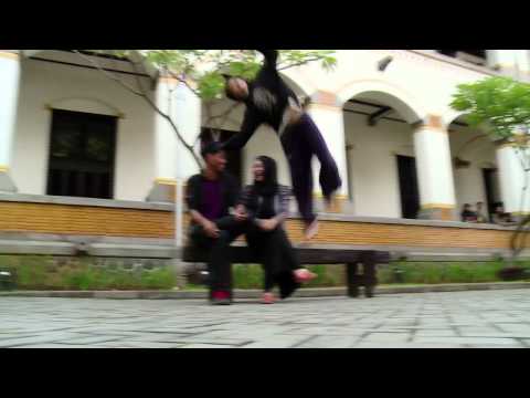 URBAN XSPORT TRANS7 - PARKOUR & SPLASH DIVING, Monday 27 April 2015 @ 11.30 pm