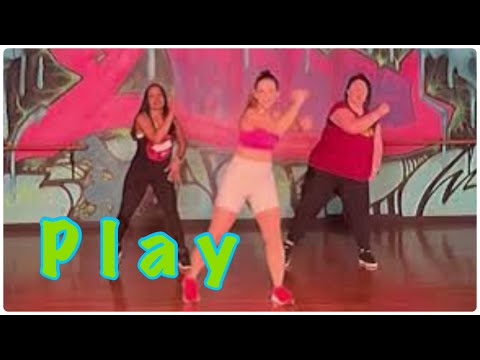 Play | Beatriz Luengo | Brazilian Funk Zumba Dance Fitness Choreo