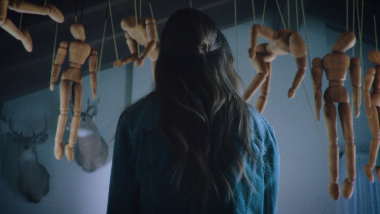 Jacquie Lee — Am I The Only One