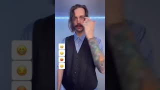 Download lagu Comment with your favorite emoji ⬇️ #shorts #transitions #tiktokviral mp3