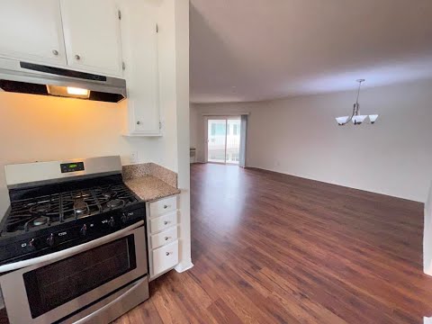 PL9733 - Beautifully Remodeled Bright Upper 2 Bed w/Views For Rent!
