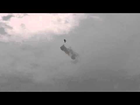 Jack Links Screamin Sasquatch Airplane Hovers, then Climbs STRAIGHT UP