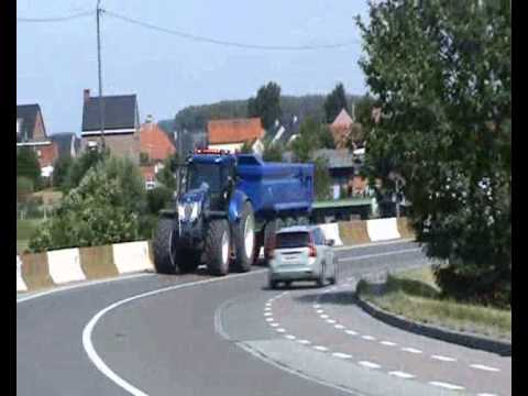 New Holland Blue Power T7070 AutoCommand tractor Van Waes - Polfliet.wmv