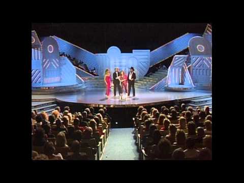 Gus Hardin Wins Top New Female Vocalist -ACM Awards 1984