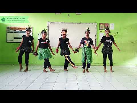 TARI KREASI YAMKO RAMBE YAMKO - KELOMPOK 3 - 8G