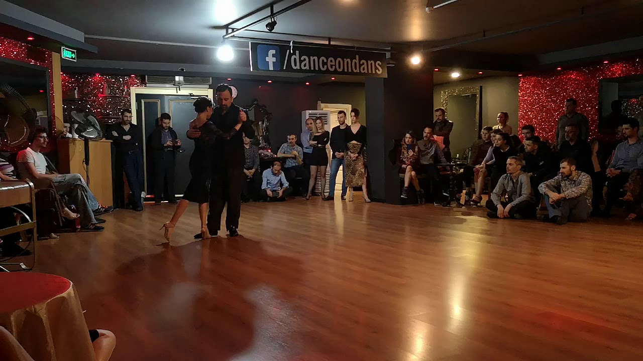 Francesca Sutera e Giovanni Eredia - Academia del Tango Istanbul 2/5