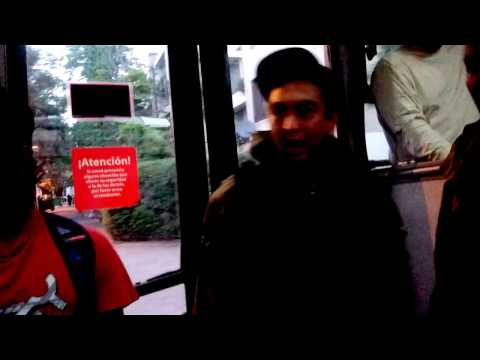 Pedro Mo-Mc Paso-Profeta Marginal en el Metro de Santiago de Chile