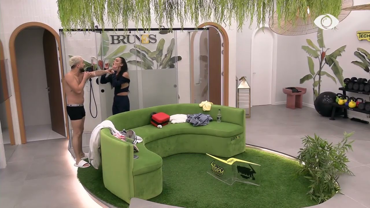 “Unë kam qenë fansja jote këtu, kam shkelur veten”/ Egli i kthehet Gjestit: Nuk më manipulon më!