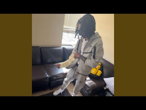 YO FAV RAPPER A B!TCH