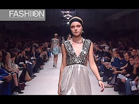 BURBERRY Spring 2007 Milan - Fashion Channel