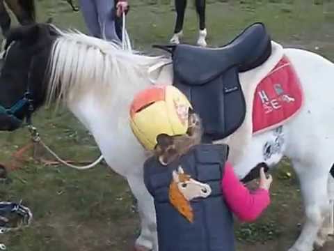 Když holky jdou jezdit