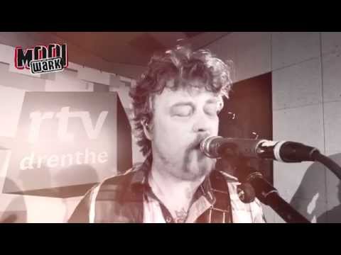 Mooi Wark - Dan Weej Der Eem Van - Officiële Videoclip