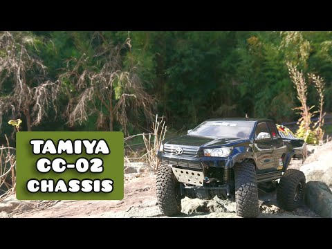 【4K】TAMIYA CC-02 chassis Running on the rocks in the park.(公園の岩場を走行)