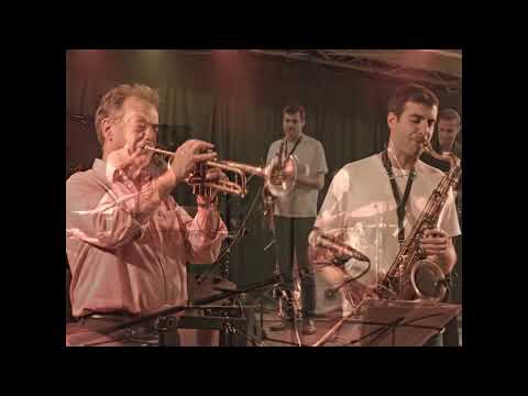 Eastbound Expressway  -  Theme From K 9 And Company