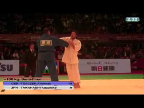 Judo Grand Slam Tokio 2010: Semi final  +100kg Toelzer Andreas (GER) - Takahashi Kazuhiko (JPN)