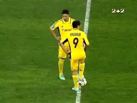 Xavier Cleiton - Metalist Kharkiv scores an Incredible Goal from half !