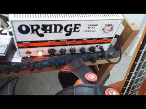 Aguilar ag 4J-60 sound test (Suck My Kiss)