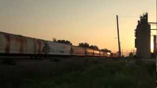 preview picture of video 'Union Pacific manifest with north sun at Jordan grain elevator'