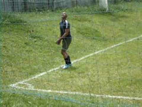 Valdemar jogando bola aos 59 anos (Quinta do Sol/PR - Balsas/MA)