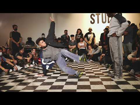 Mike the Titan vs. Canarus // FOOTWORK SEMI-FINAL // DOOM ROOM 2021