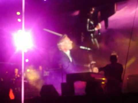 Giusy Ferreri &Claudio Baglioni NON TI SCORDAR MAI DI ME O'SCIA' 2010 Lampedusa 30.09.10