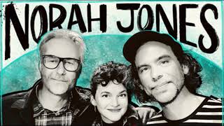 Norah Jones (with Matt Berninger &amp; Bryce Dessner) - Sea of Love (Live)
