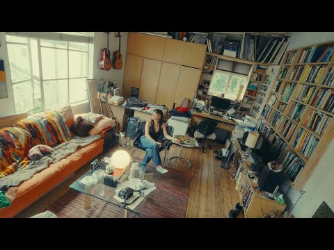 Liang Lawrence - Thoughtless (Official Visualiser)