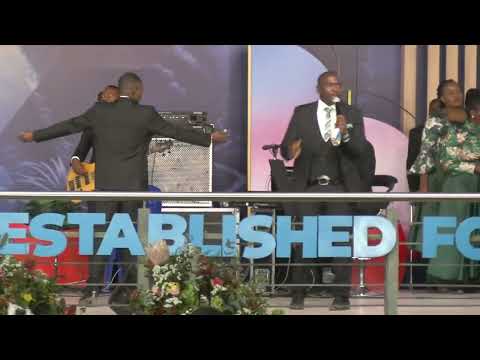 Ngatimukudzei Mwari (Hymn) Led by Elder Maposa