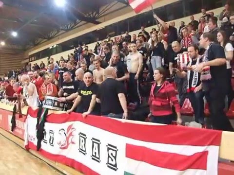 Aluinvent-DVTK vs. Basket Landes 15/16 - Ünneplés a meccs végén I.