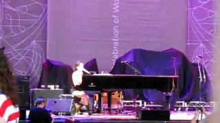 Invincible - Chantal Kreviazuk - LIVE - lilith fair - Toronto